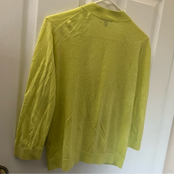 Neon Yellow Deep-V 3/4 Sleeve Sweater w/ 3-Brown Buttons & 2 Small Pockets - Picture 3 of 6